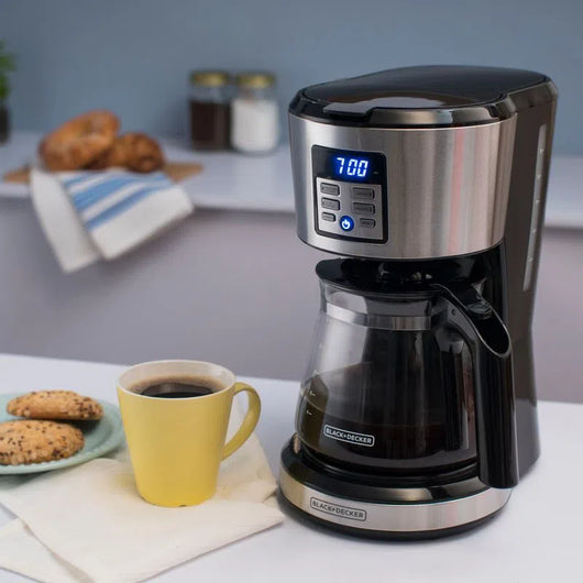 Black+Decker Coffeemaker - Cafetera programable para 12 tazas, color  plateado, CM4000S, negro/acero inoxidable